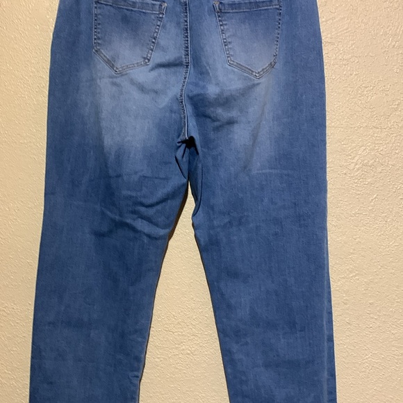 Angel Premium Jeans Pants 14 Blue Medium Wash Straight High Rise Stretchy Cotton - Picture 9 of 14